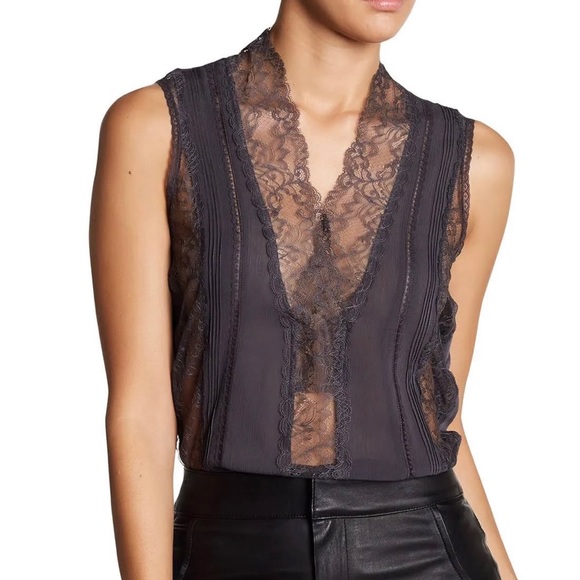 Alice + Olivia lace blouse in Charcoal - Size XS NWT - Picture 1 of 7